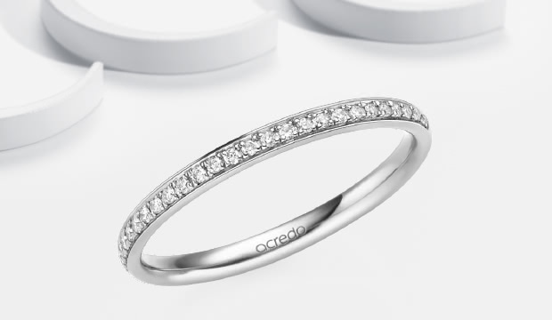 Eternity-ringer og stableringer i platina | acredo